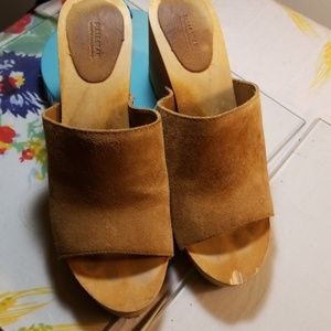 Pull & Bear wooden platform sandals with leather u